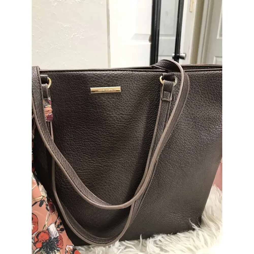 ANNE KLEIN WOMEN'S BROWN PEBBLE LEATHER TOTE GOLD SCARF HARWARE SIZE 18